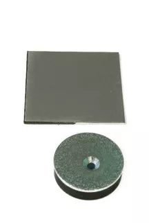 Attaches-Miroir Attaches-Miroir